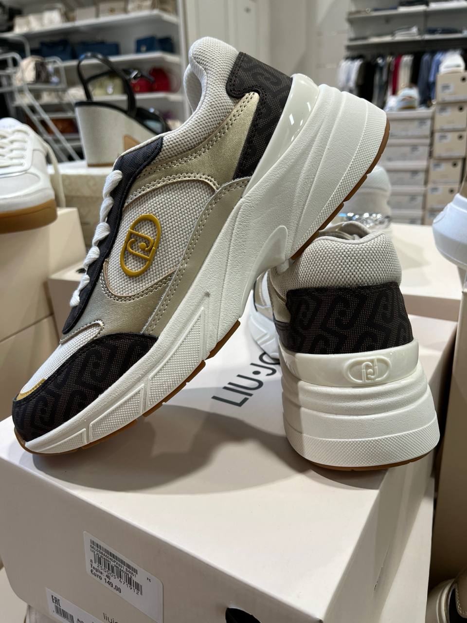 Итальянская одежда, бренд Outlet, арт. 74312317