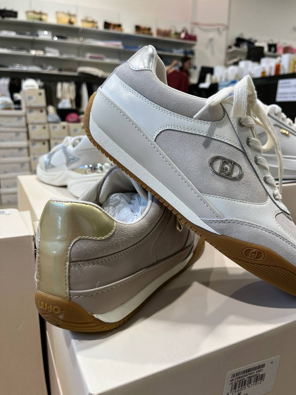 Фото Outlet