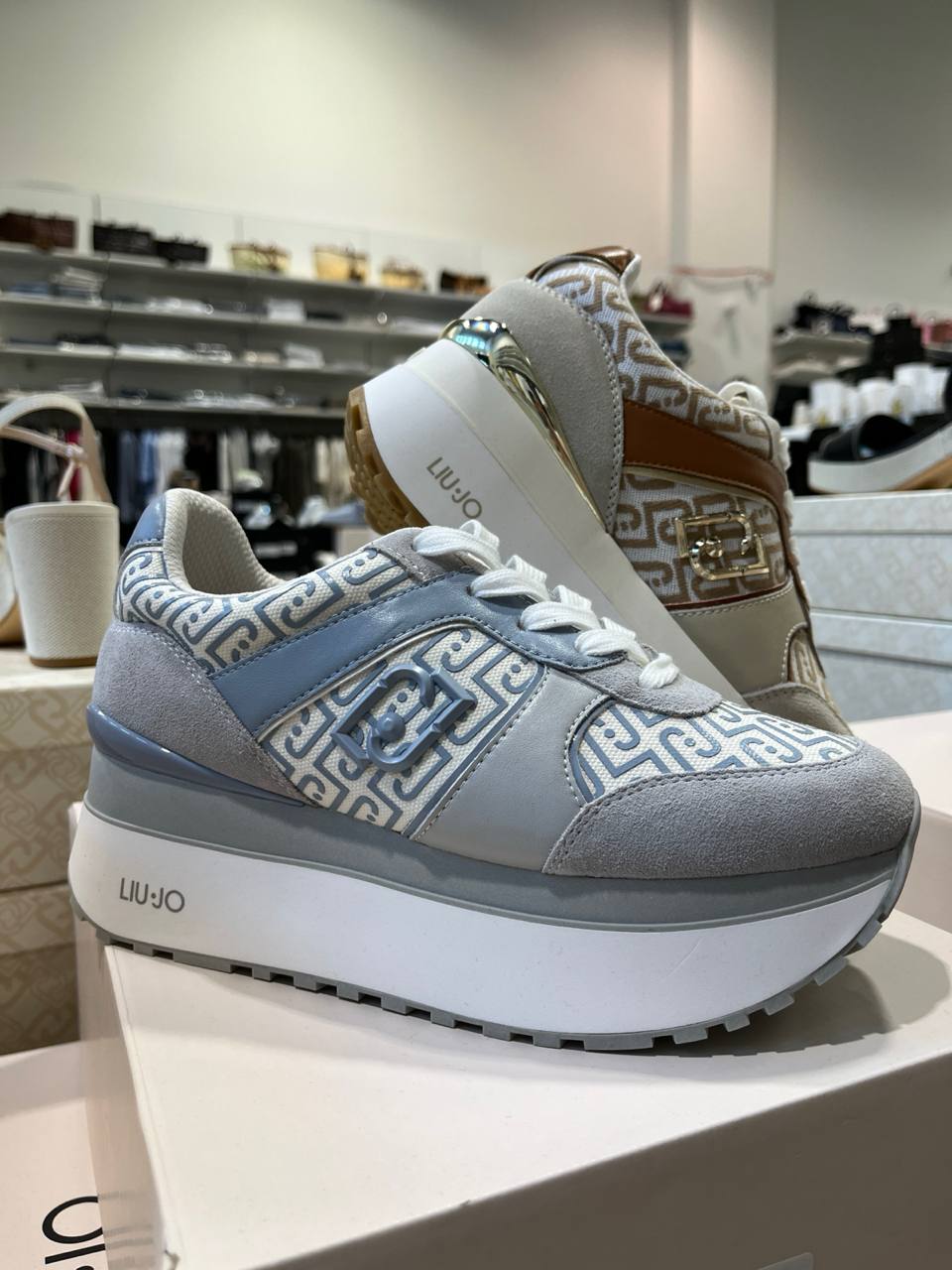 Итальянская одежда, бренд Outlet, арт. 74312468