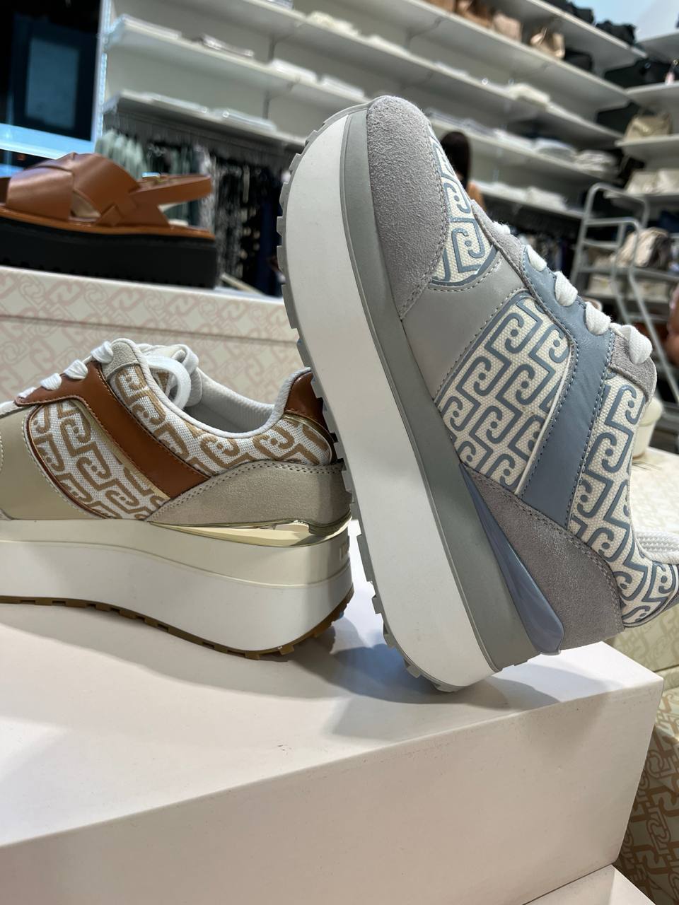 Итальянская одежда, бренд Outlet, арт. 74312470