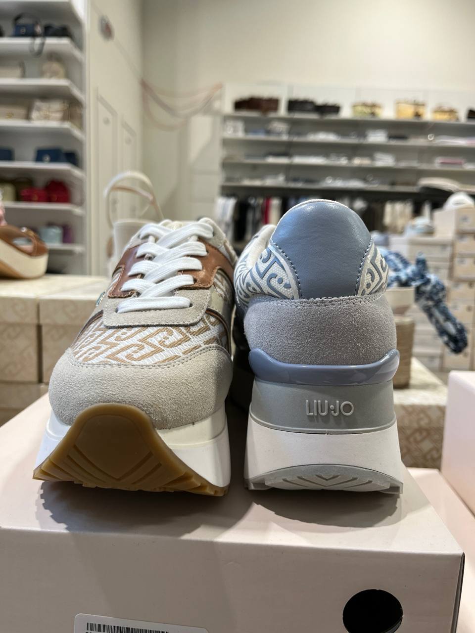 Фото Outlet
