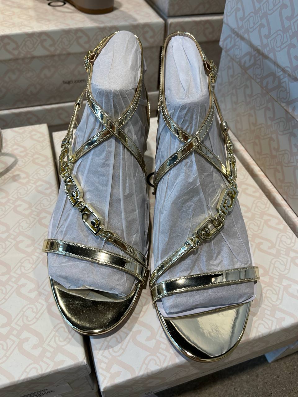 Итальянская одежда, бренд Outlet, арт. 74312598