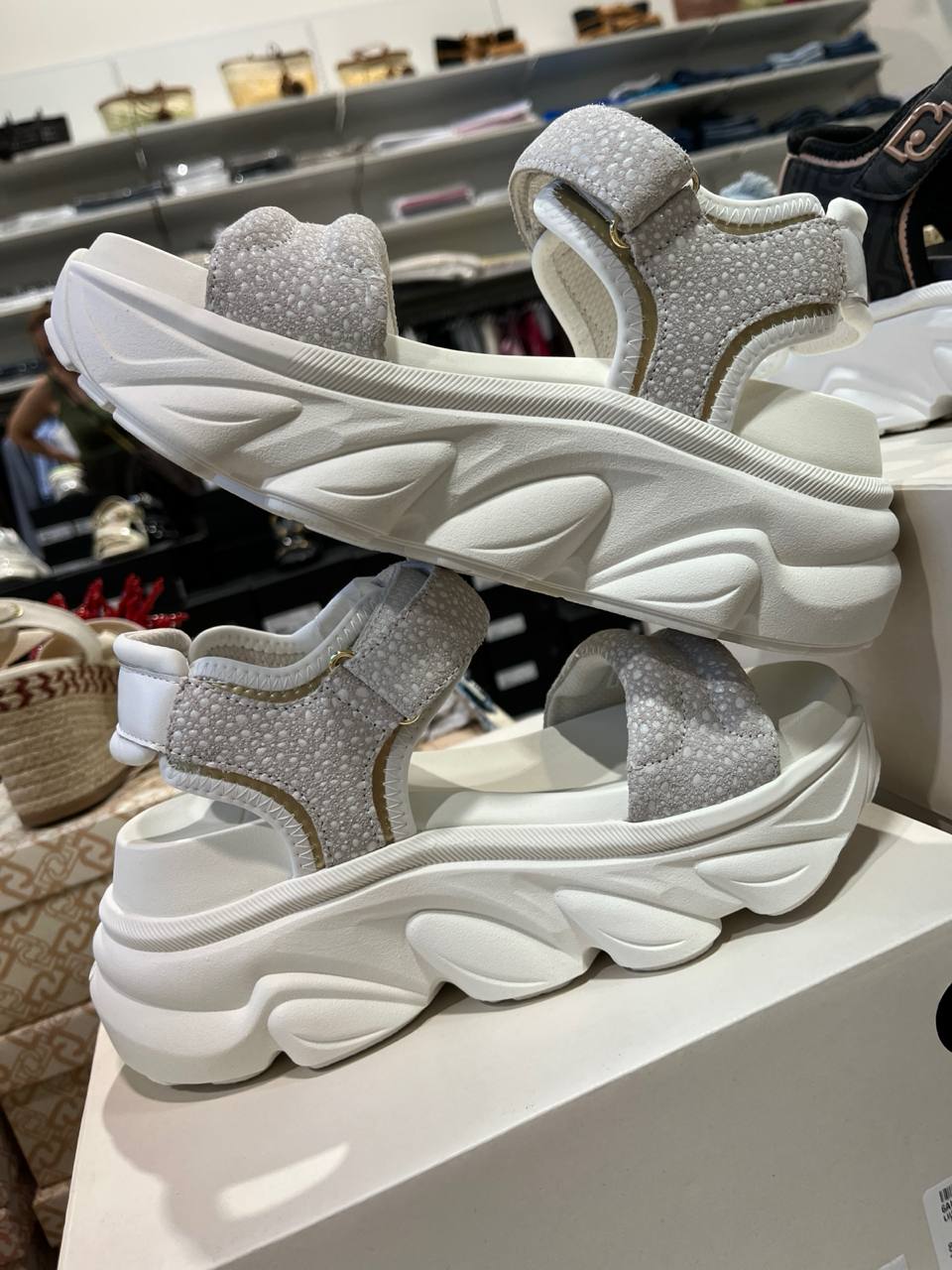Итальянская одежда, бренд Outlet, арт. 74312682