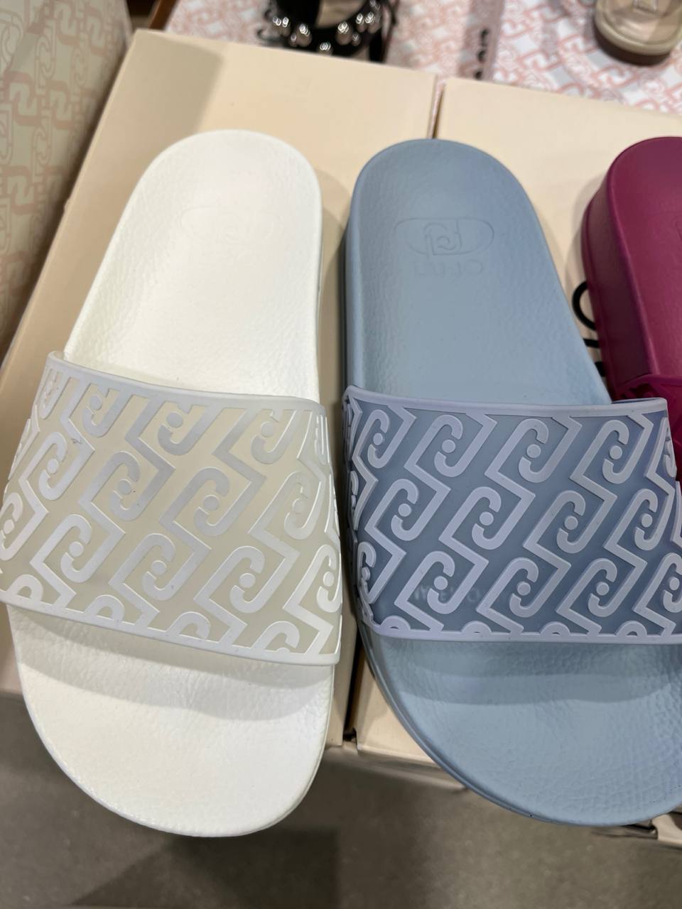 Фото Outlet