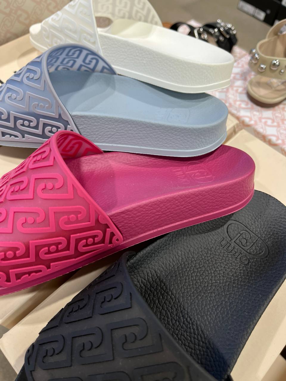 Итальянская одежда, бренд Outlet, арт. 74312737