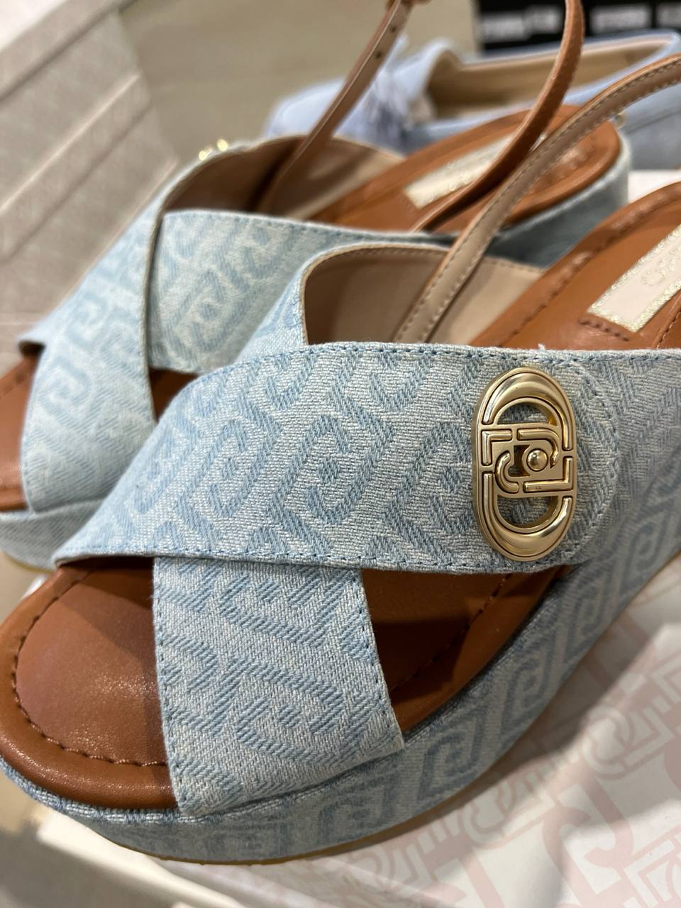Итальянская одежда, бренд Outlet, арт. 74312741