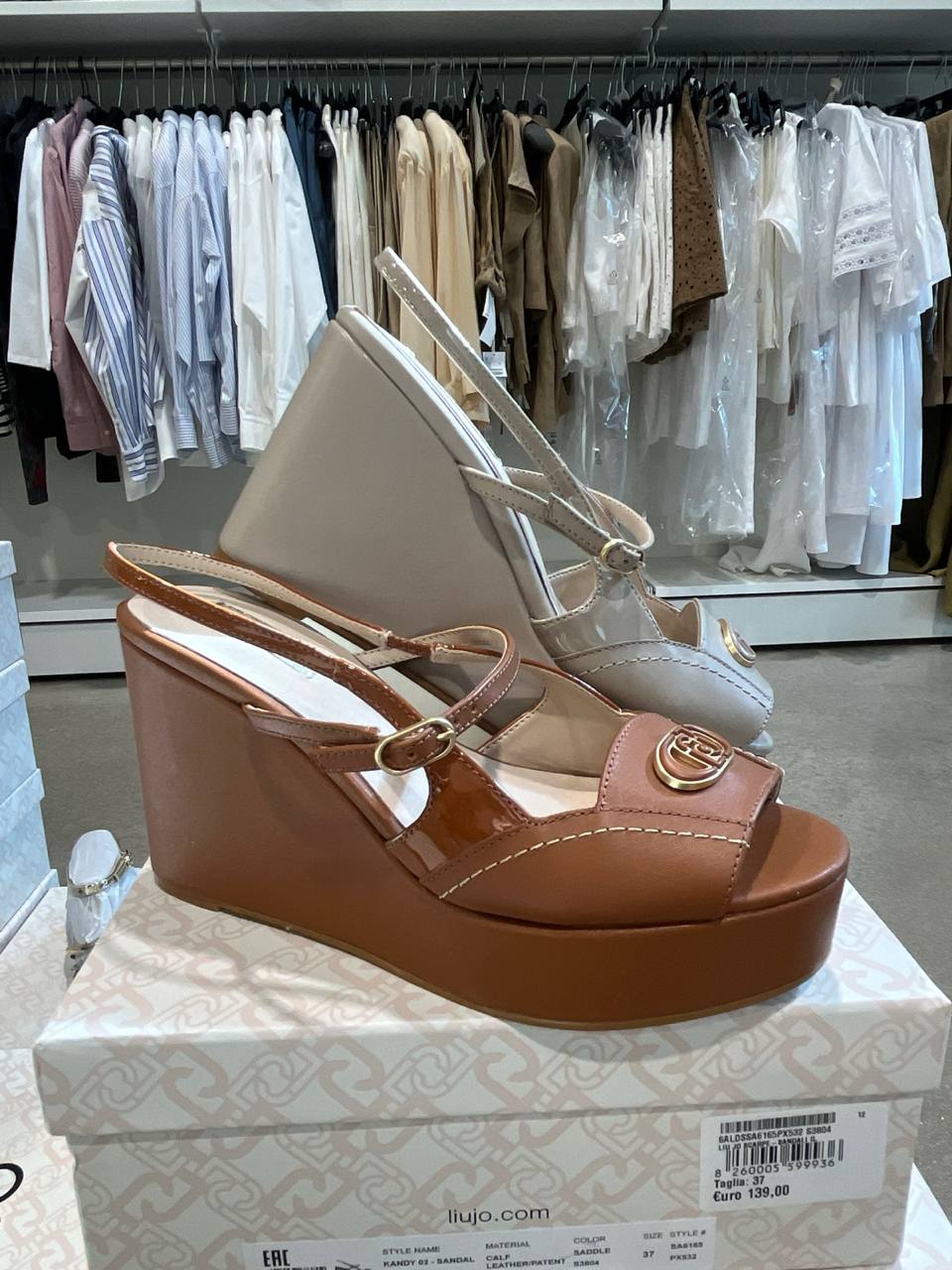 Фото Outlet