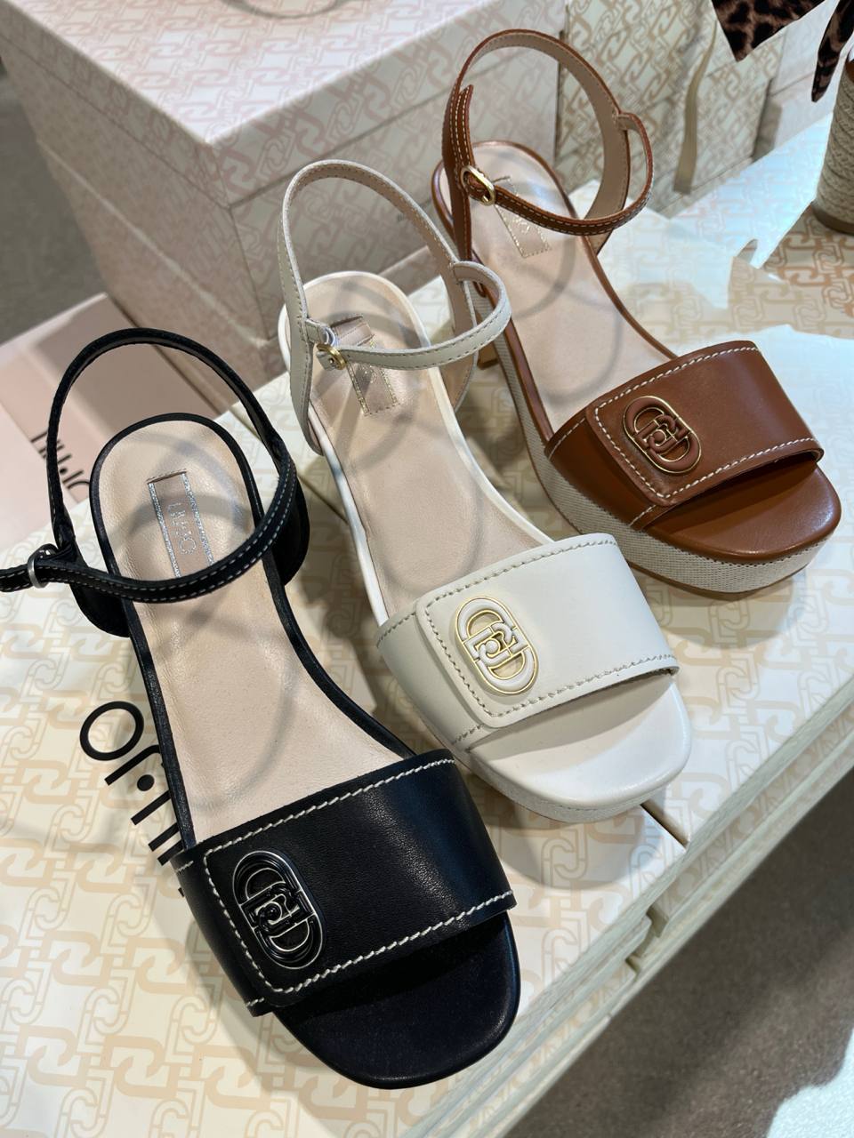 Фото Outlet