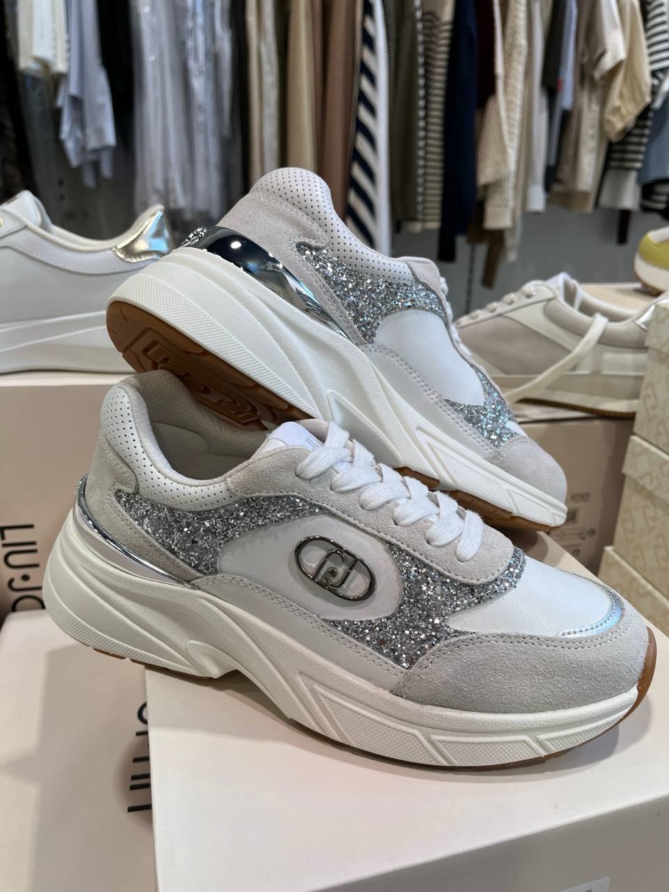 Фото Outlet