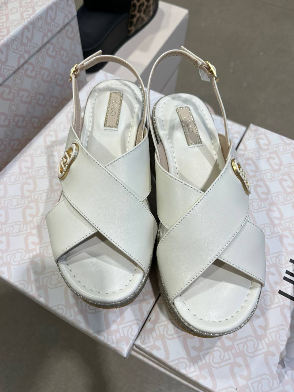 Итальянская одежда, бренд Outlet, арт. 74313073
