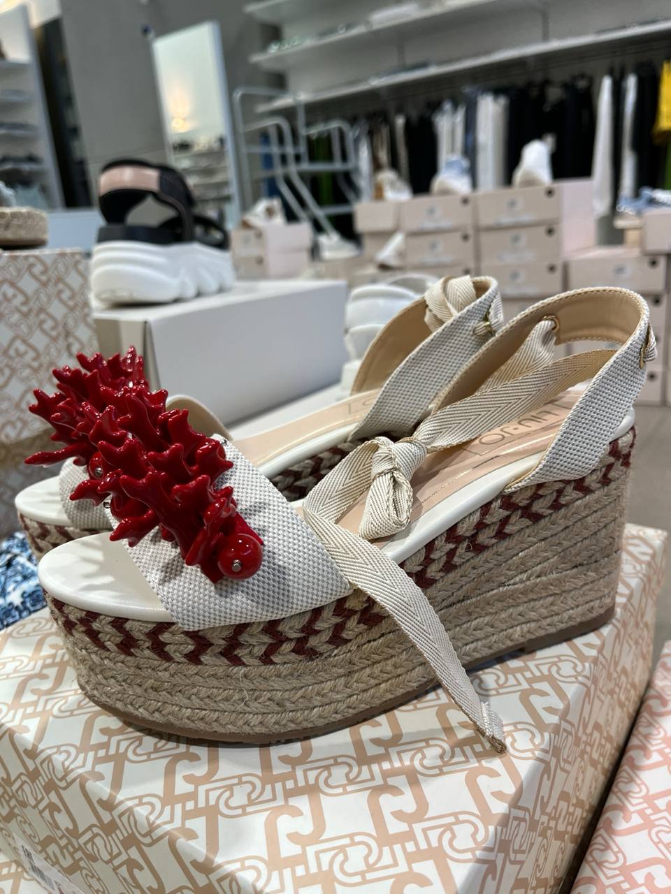 Фото Outlet