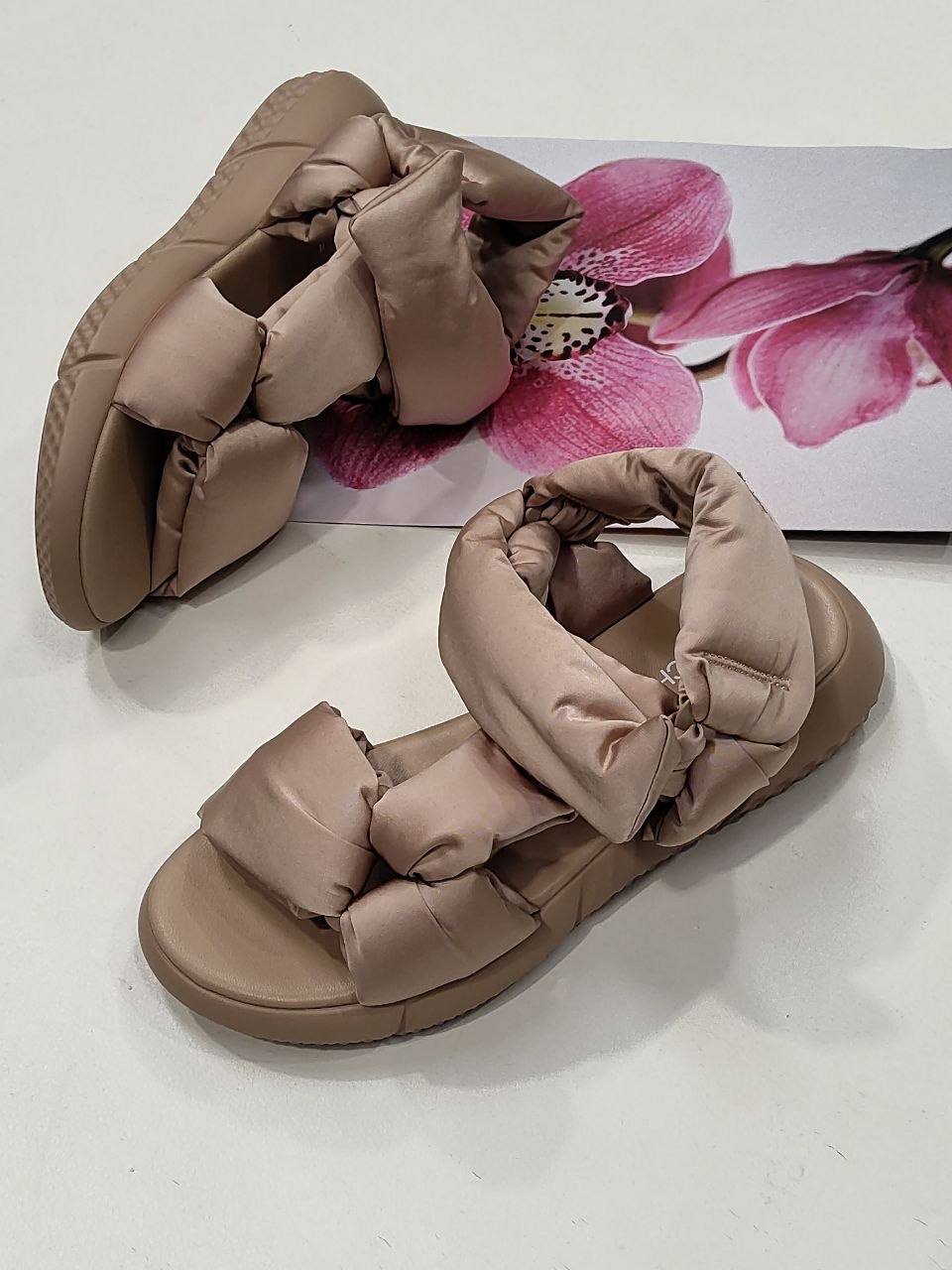 Фото Outlet
