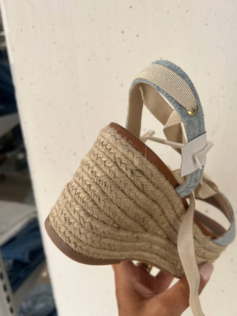 Фото Outlet