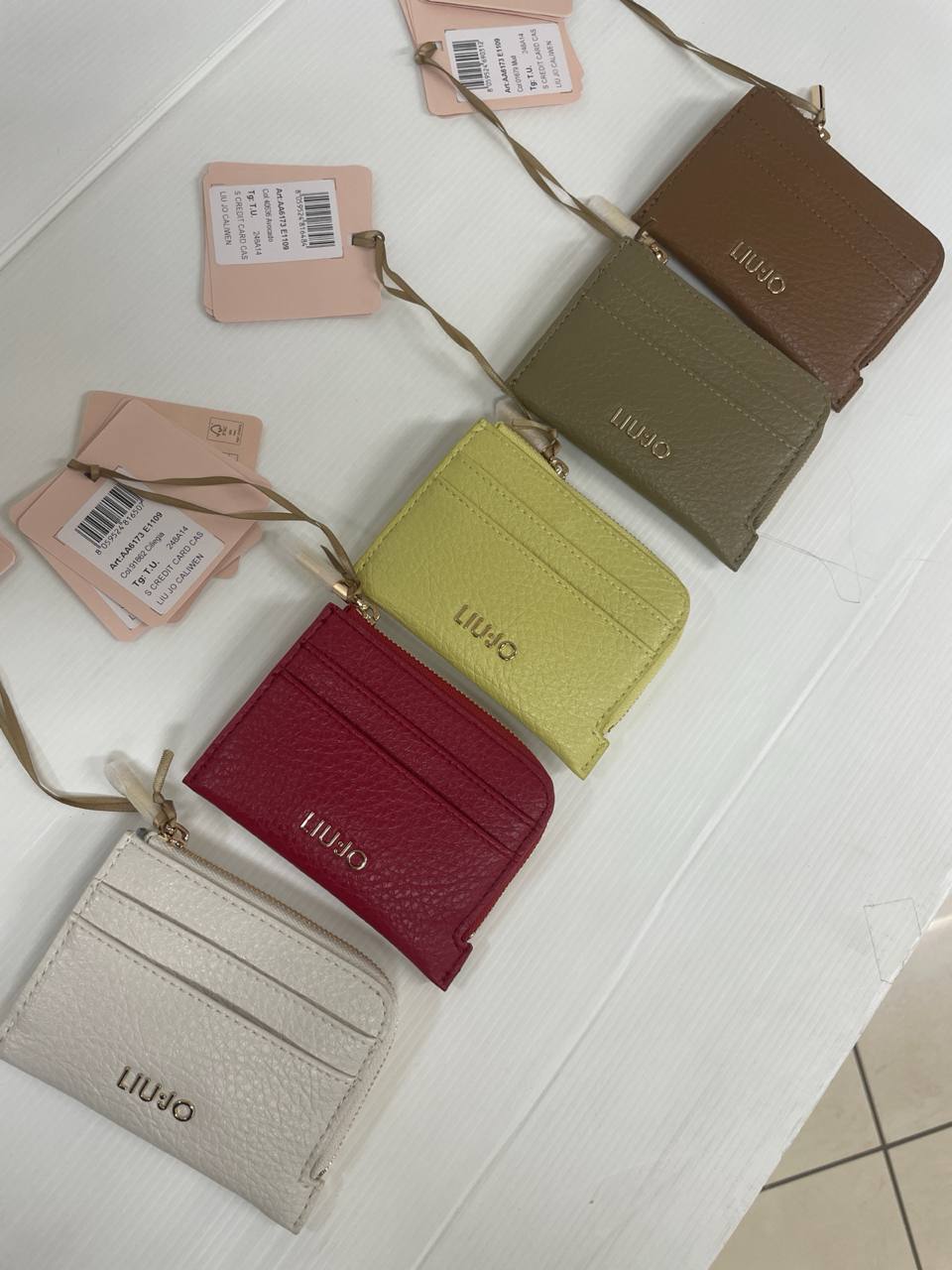 Фото Outlet
