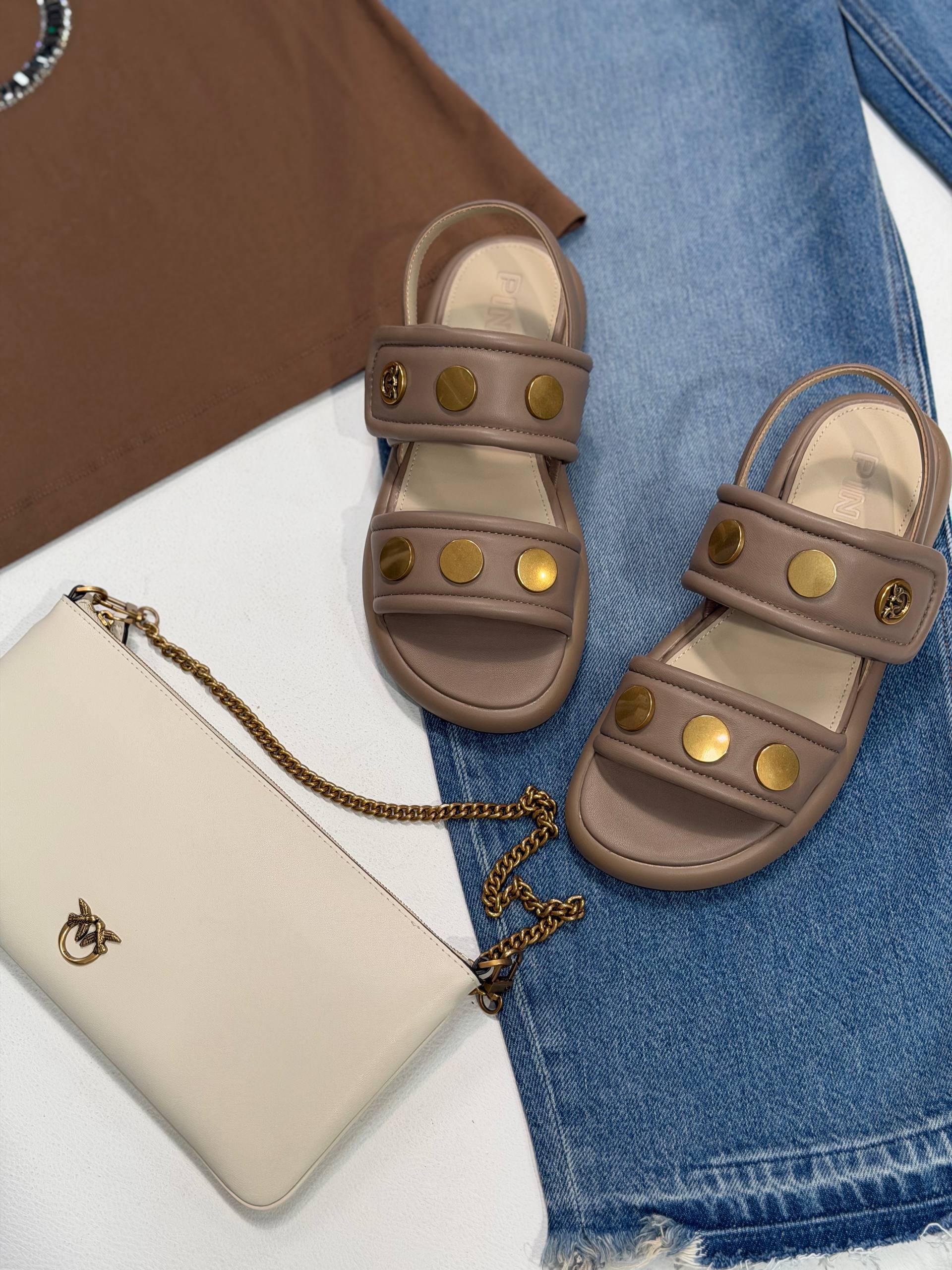 Фото Outlet