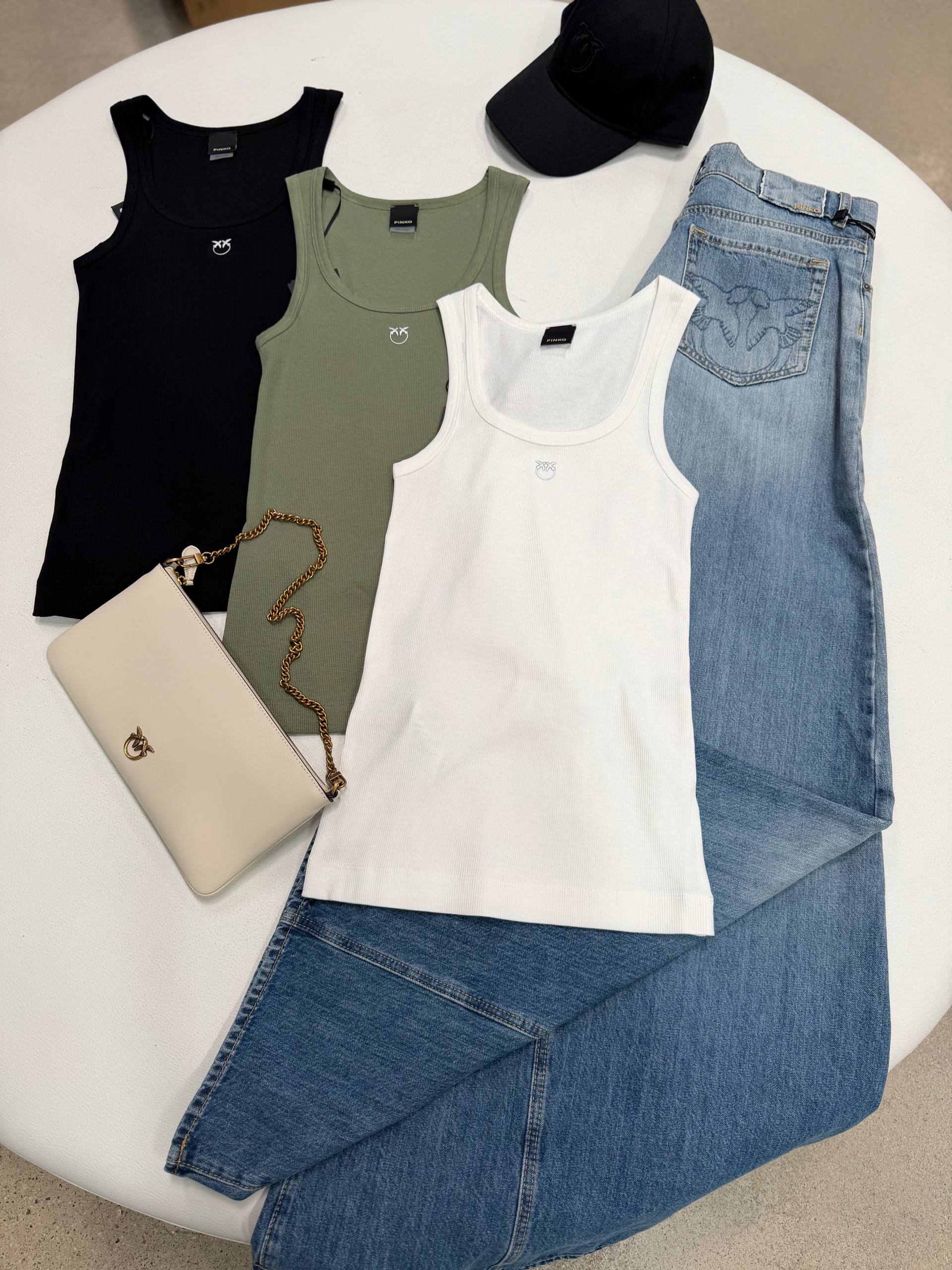 Фото Outlet