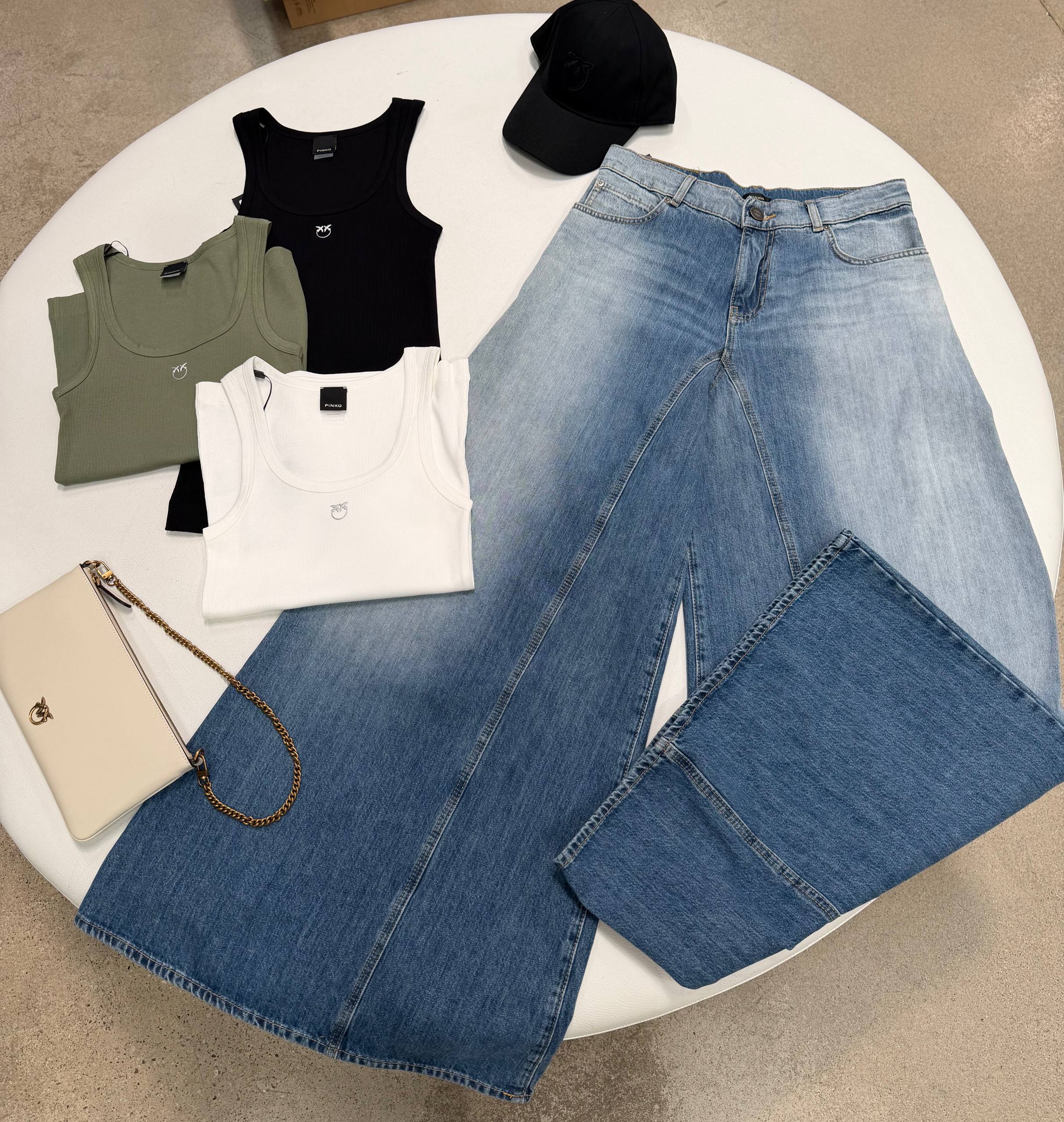Фото Outlet