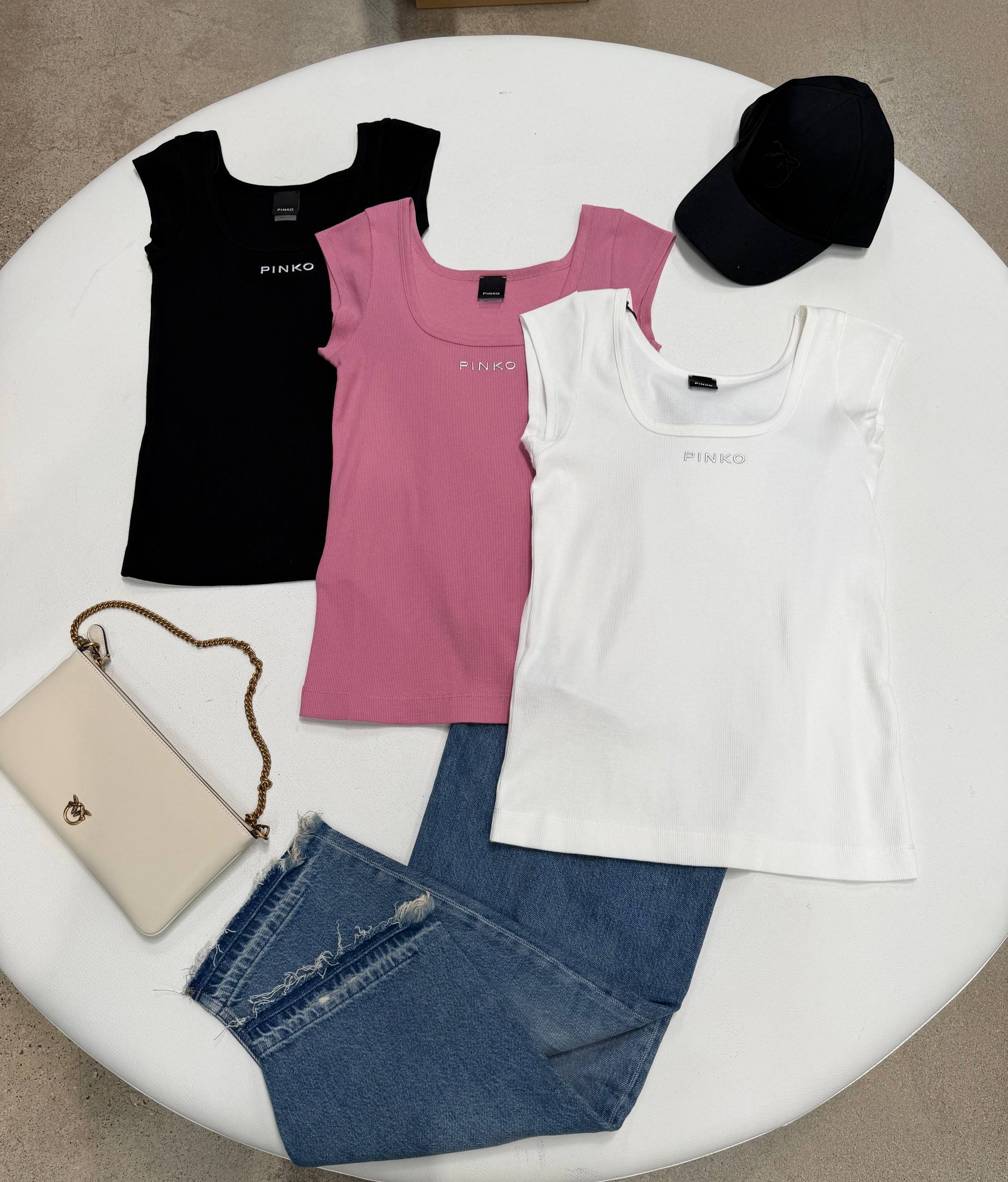 Фото Outlet