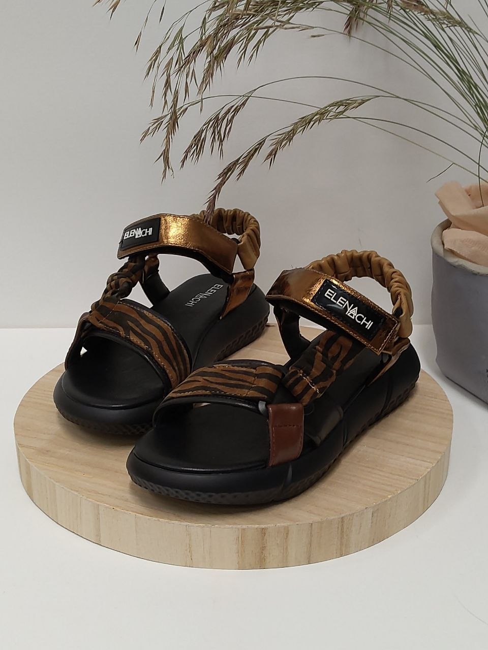 Фото Outlet