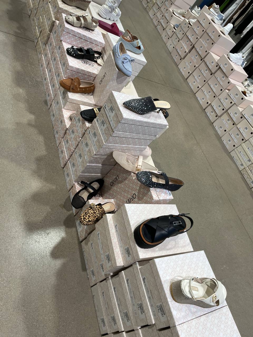 Фото Outlet