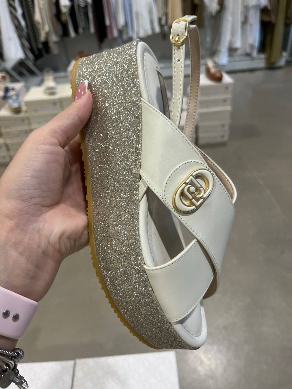 Итальянская одежда, бренд Outlet, арт. 74319418