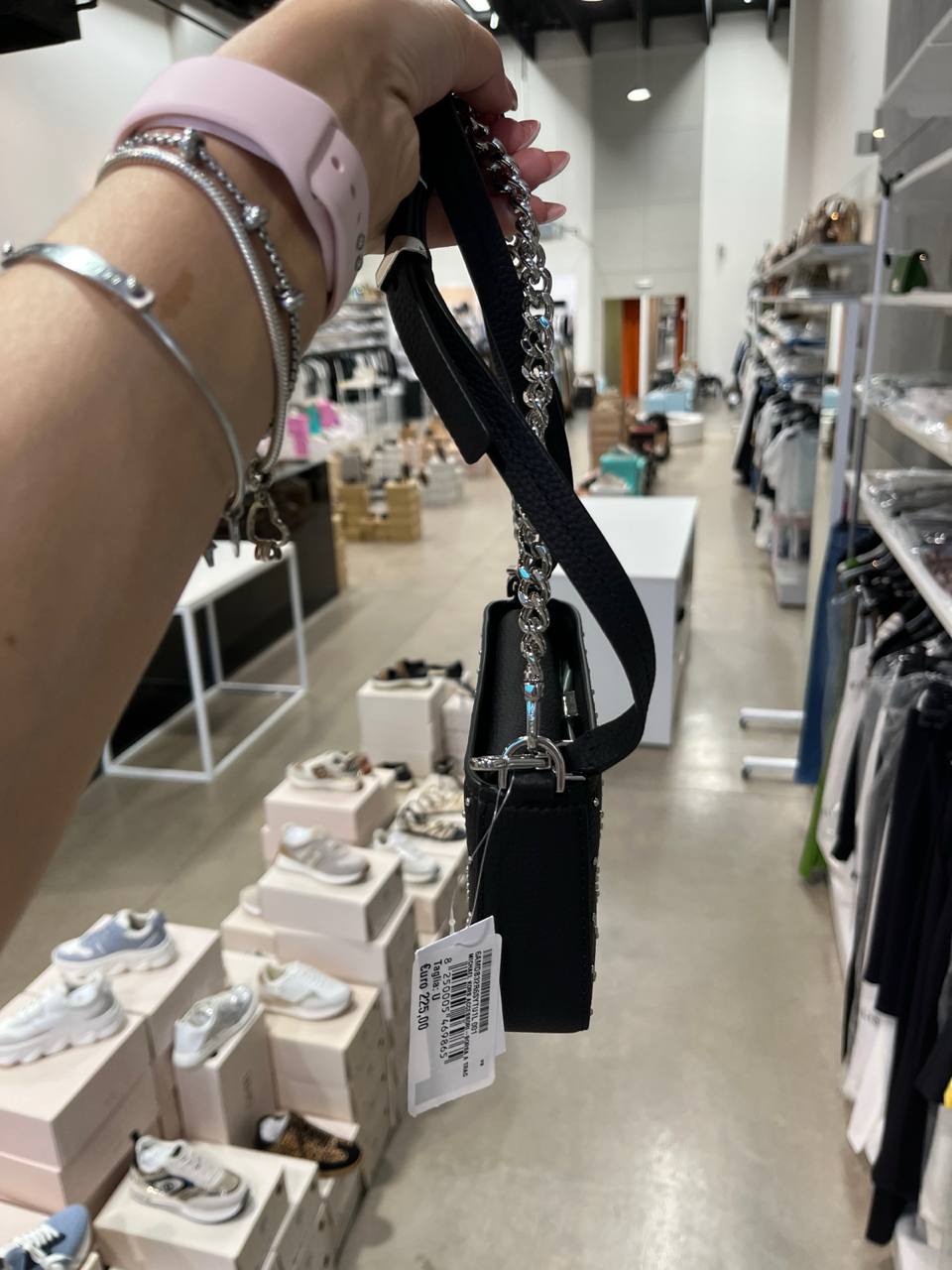 Фото Outlet