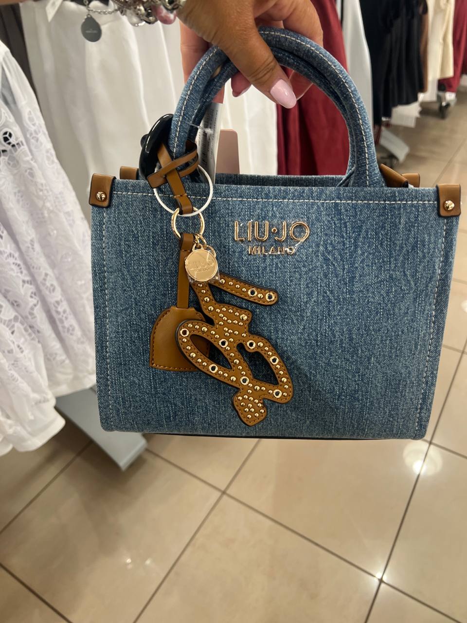 Фото Outlet