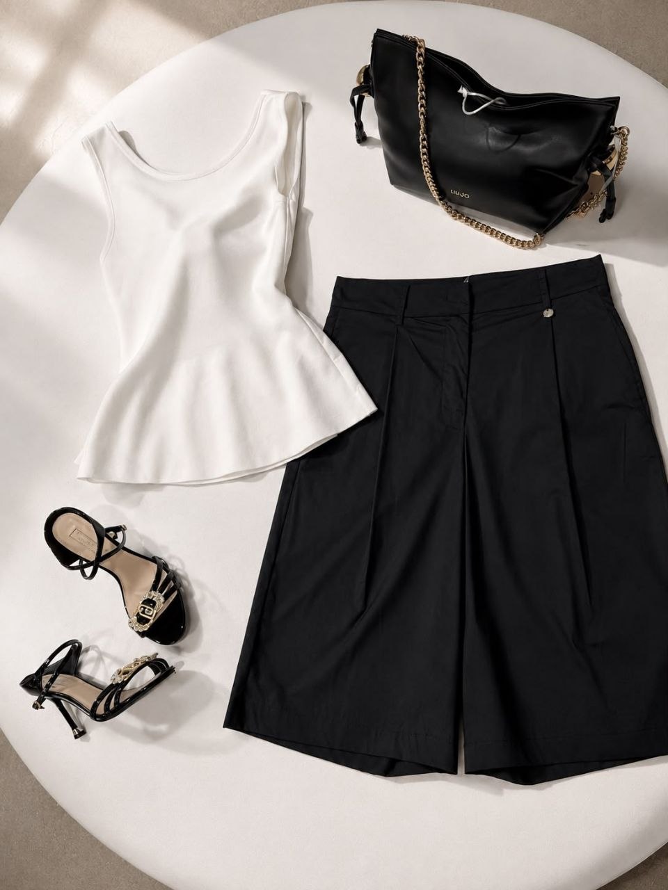 Фото Outlet