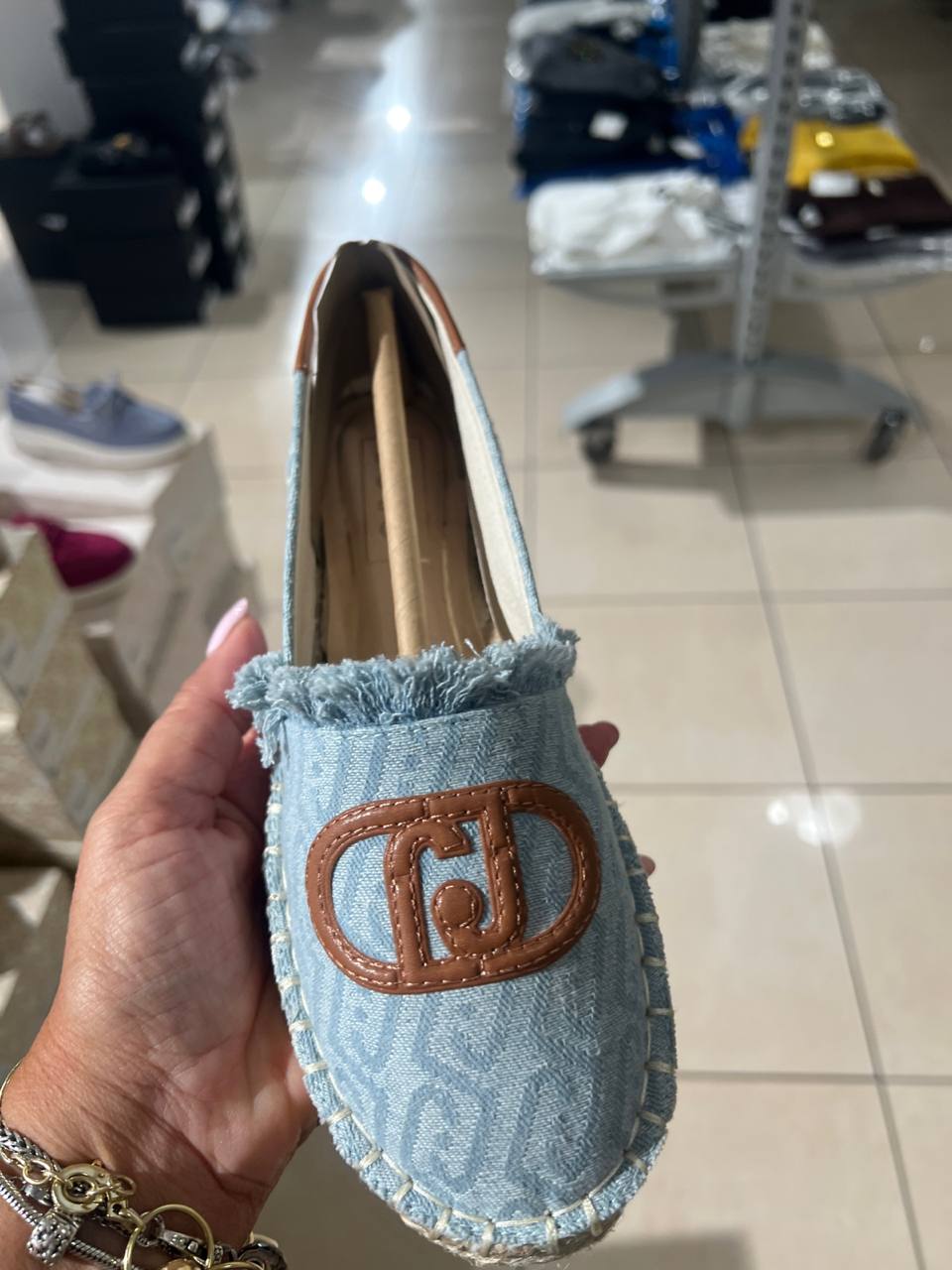 Итальянская одежда, бренд Outlet, арт. 74331245