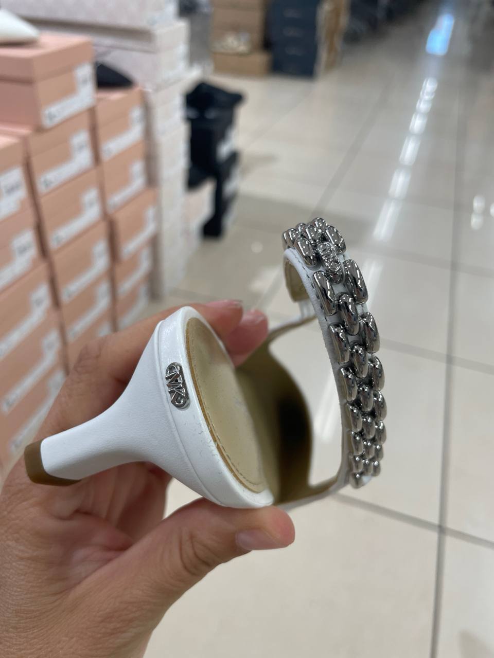 Фото Outlet