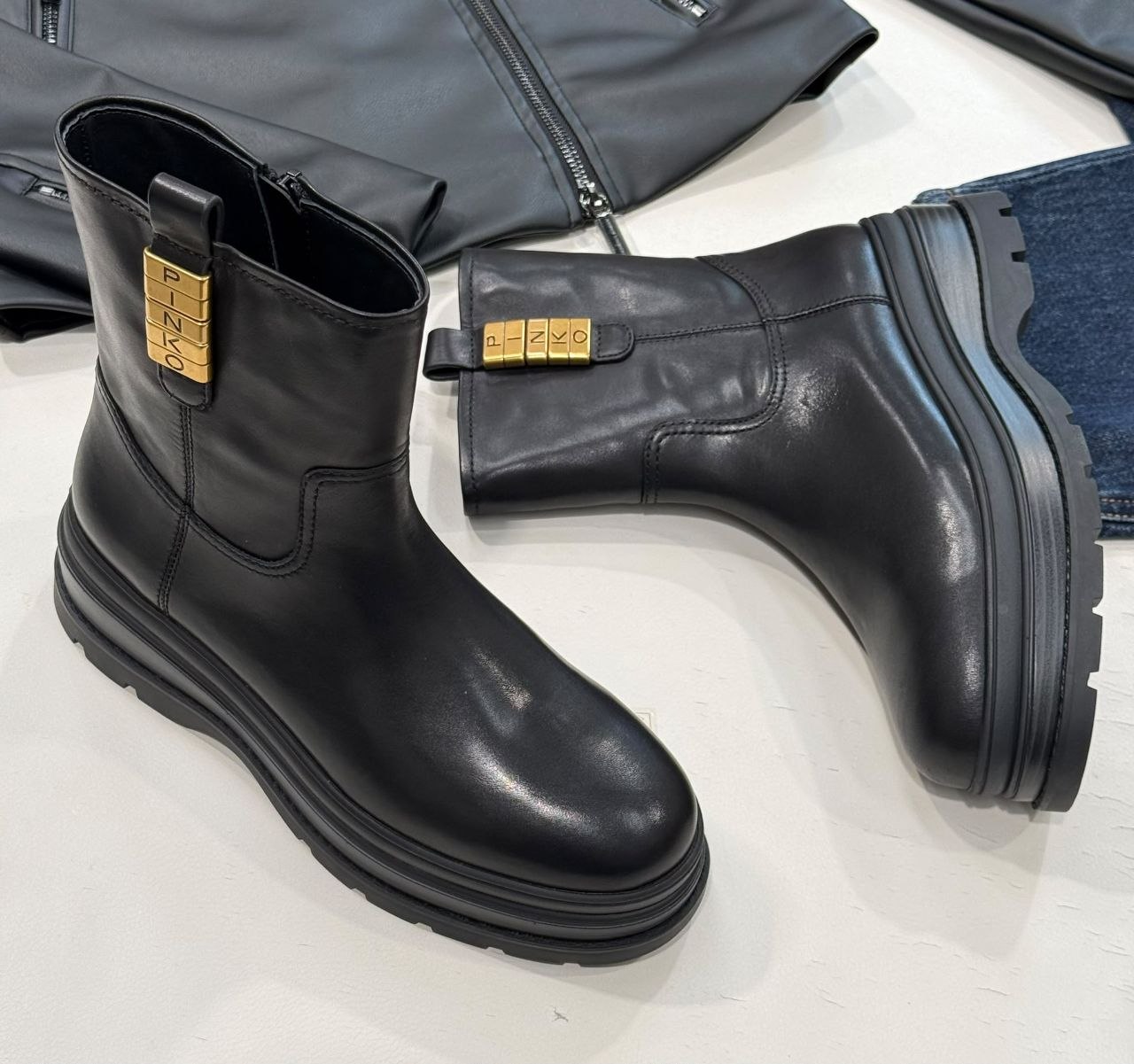 Итальянская одежда, бренд Outlet, арт. 74340910