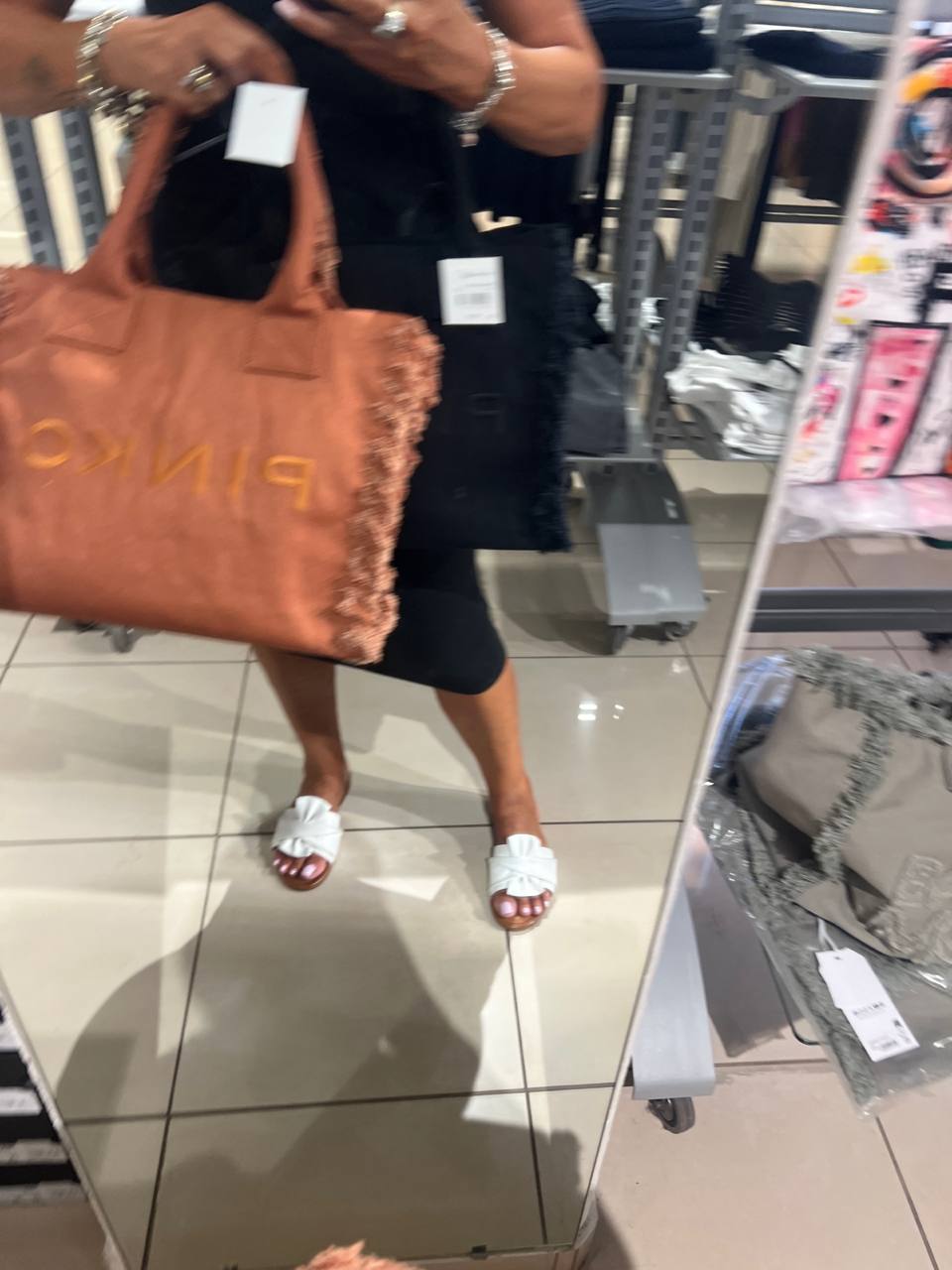 Фото Outlet