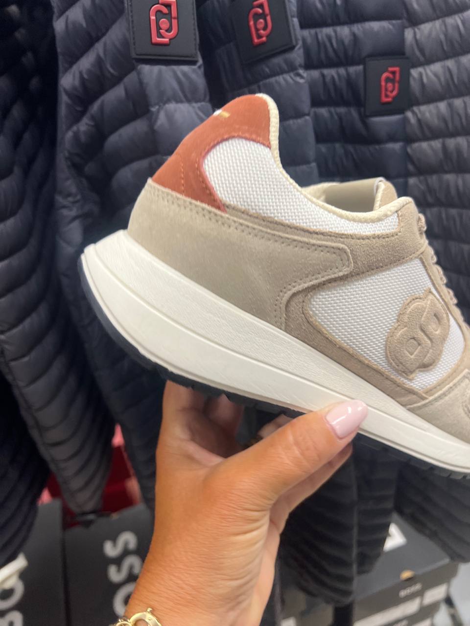 Фото Outlet