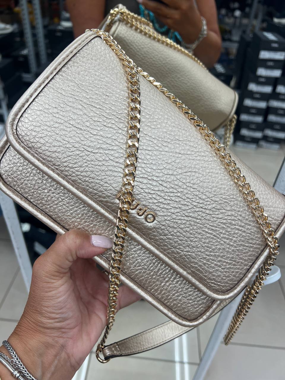 Фото Outlet