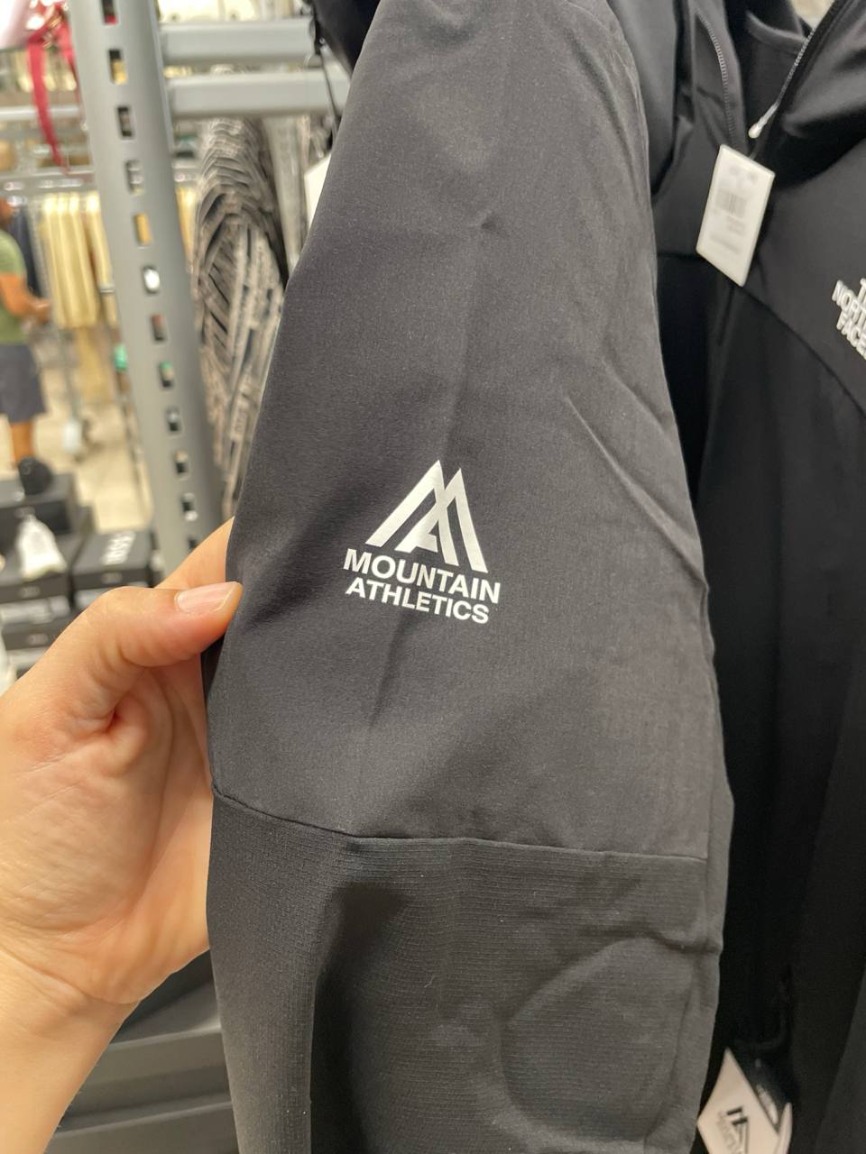 Итальянская одежда, бренд Outlet, арт. 74351489