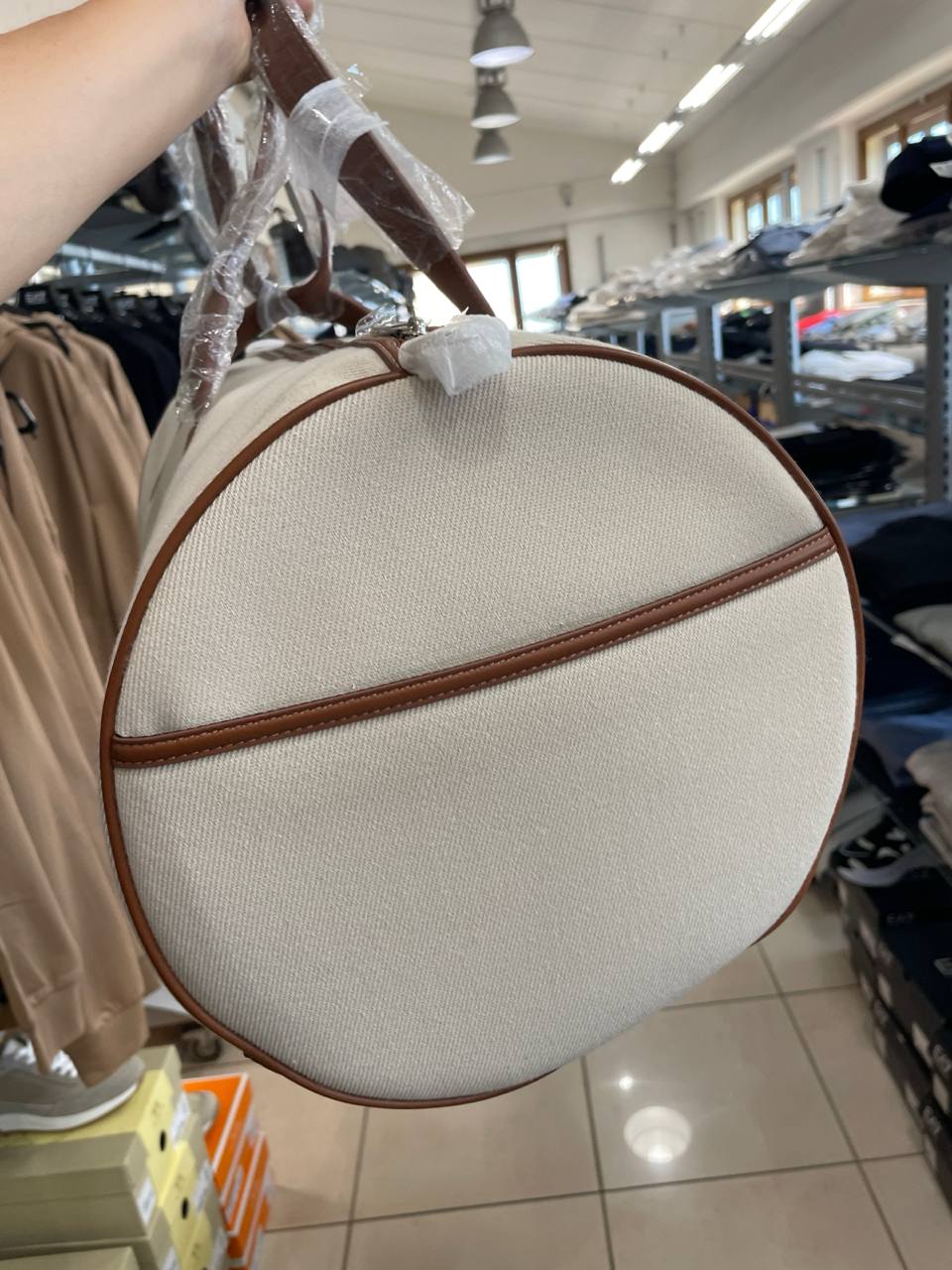 Итальянская одежда, бренд Outlet, арт. 74351530