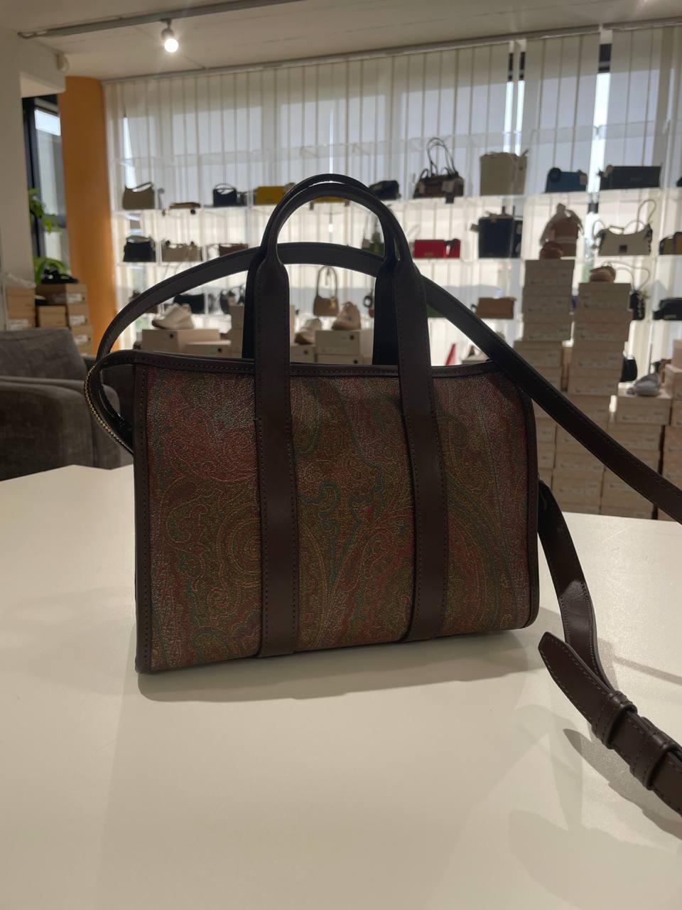 Итальянская одежда, бренд Outlet, арт. 74354267