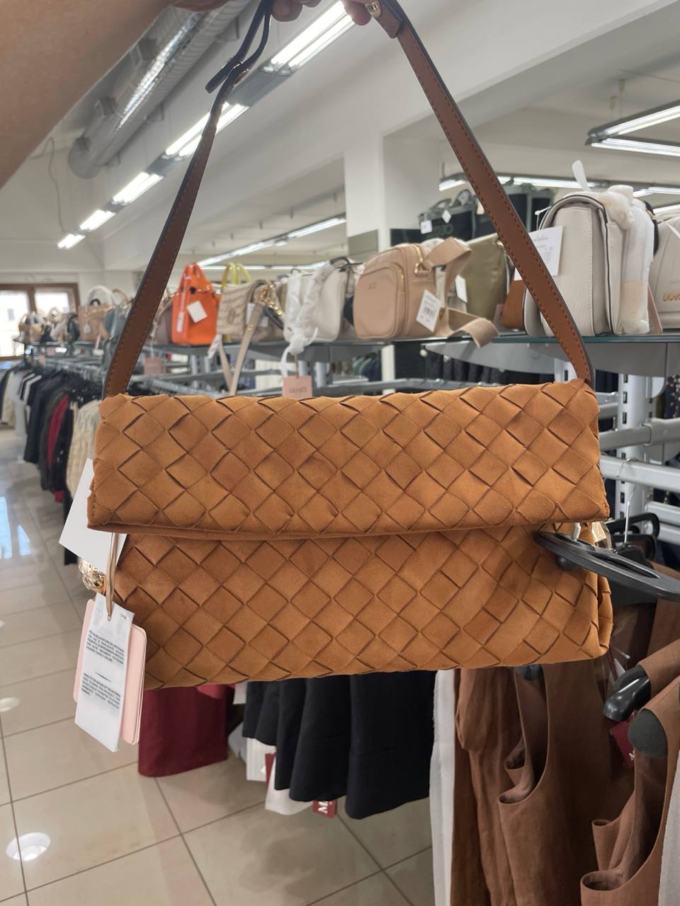 Итальянская одежда, бренд Outlet, арт. 74354302