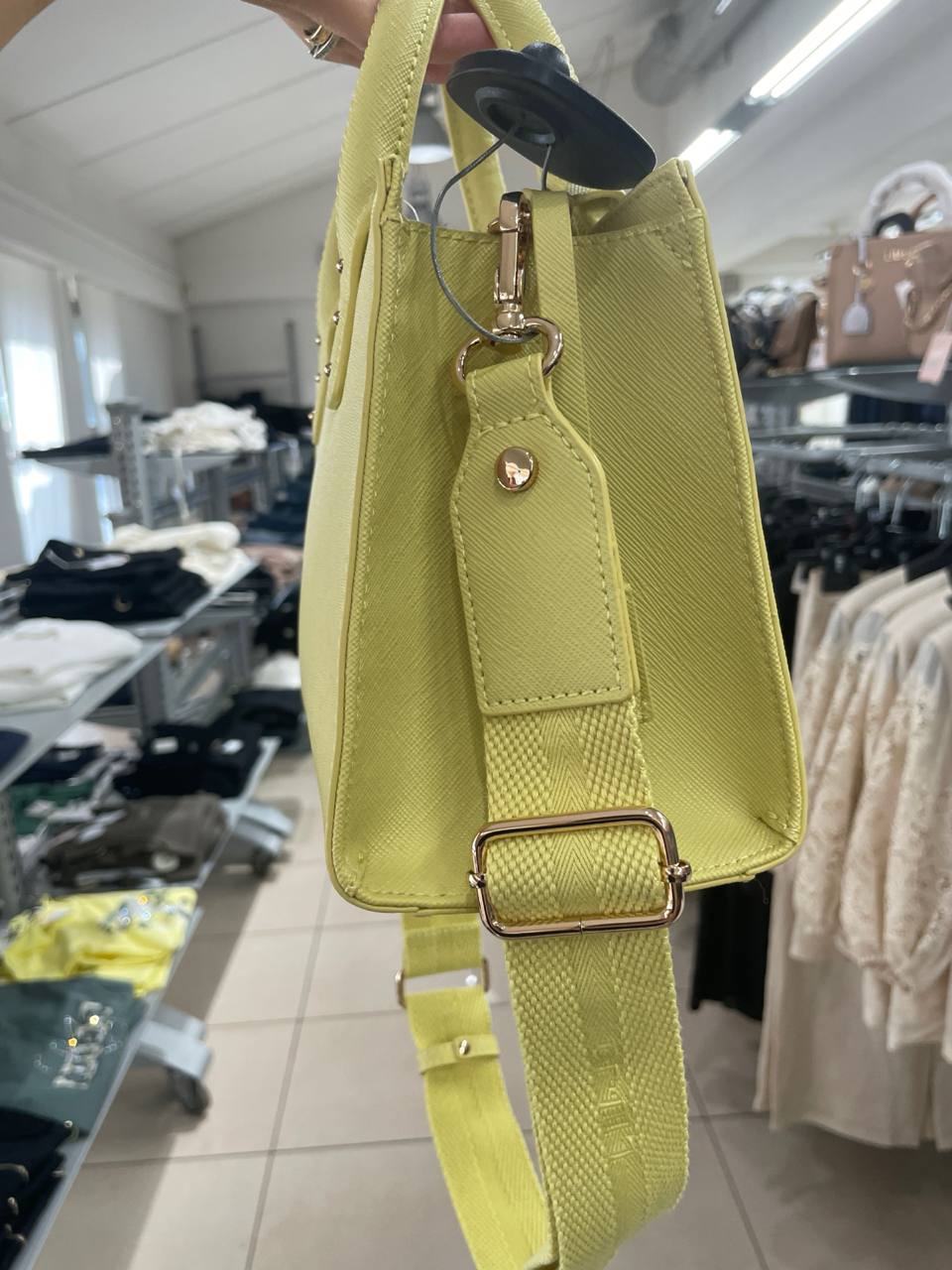 Итальянская одежда, бренд Outlet, арт. 74354307