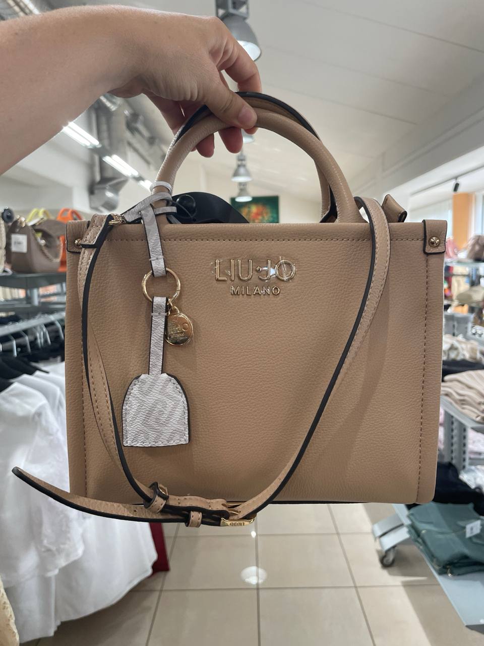 Итальянская одежда, бренд Outlet, арт. 74354326