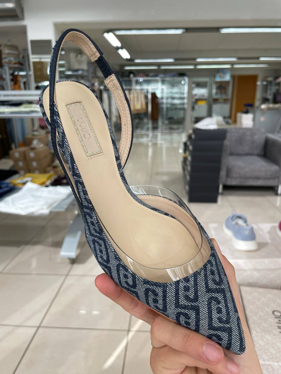 Фото Outlet