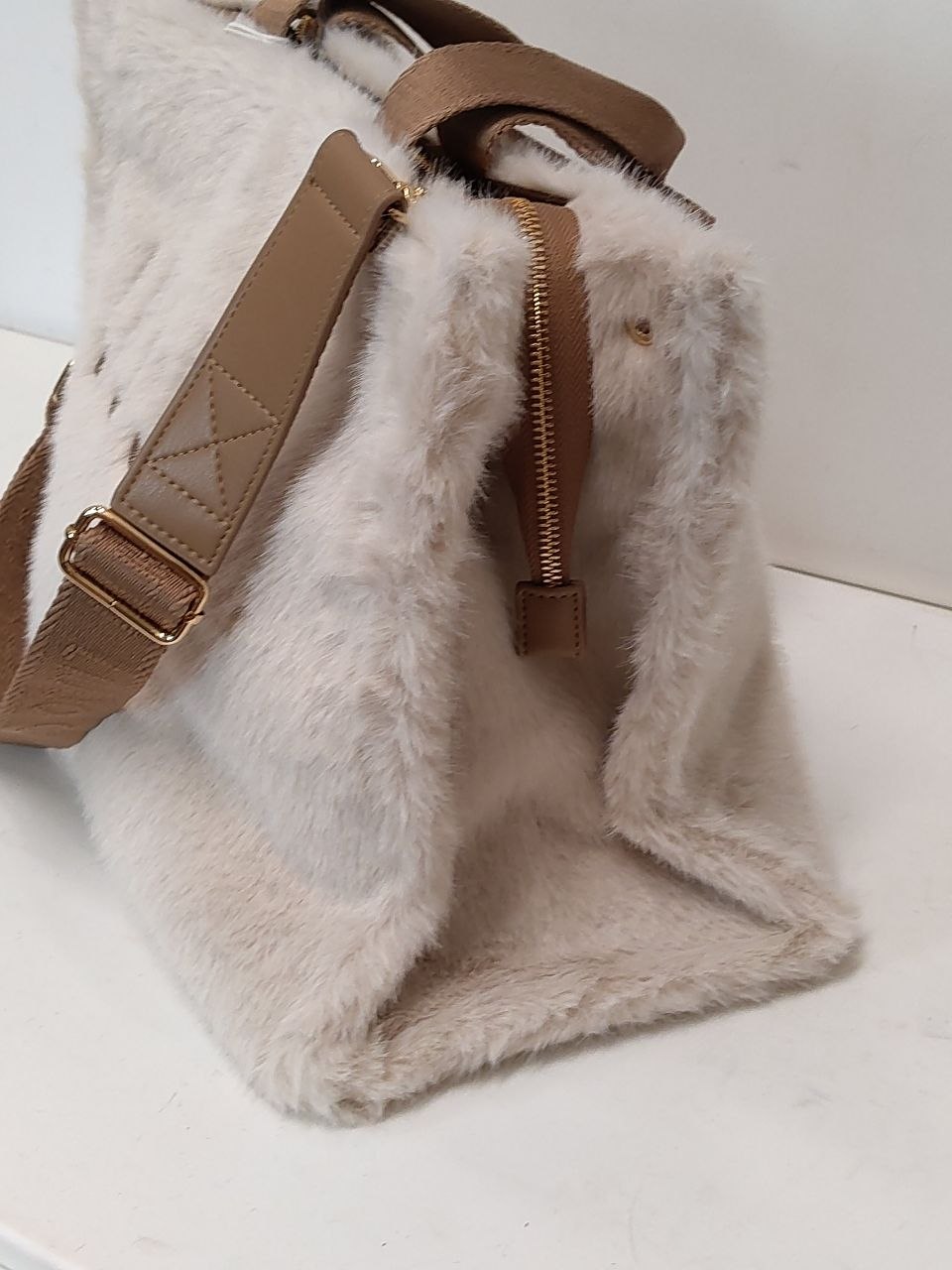 Итальянская одежда, бренд Outlet, арт. 74357990