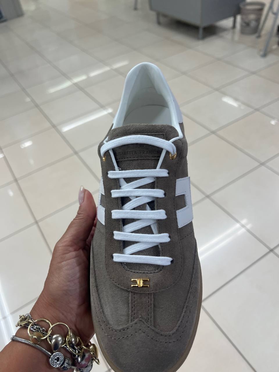Фото Outlet