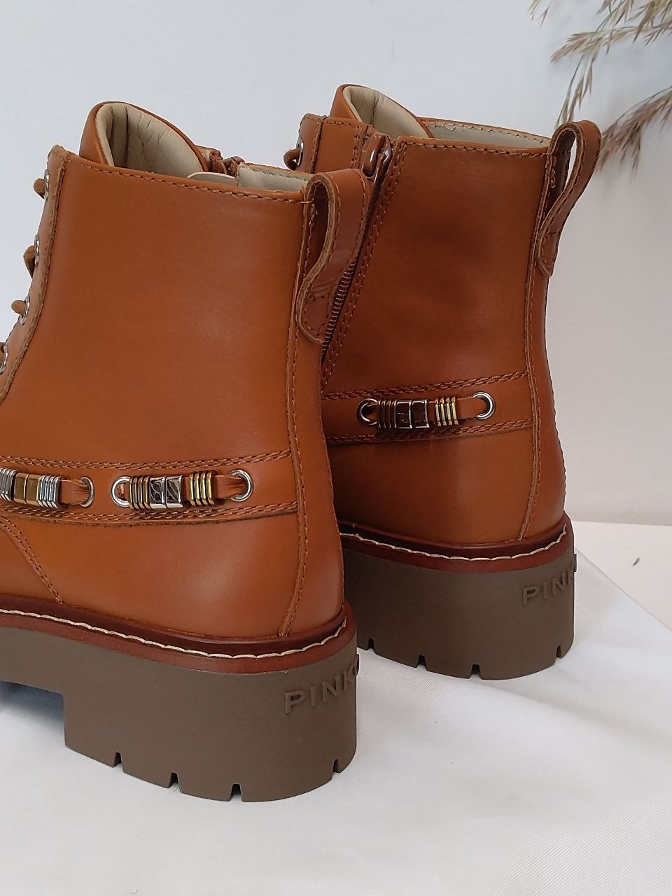 Фото Outlet