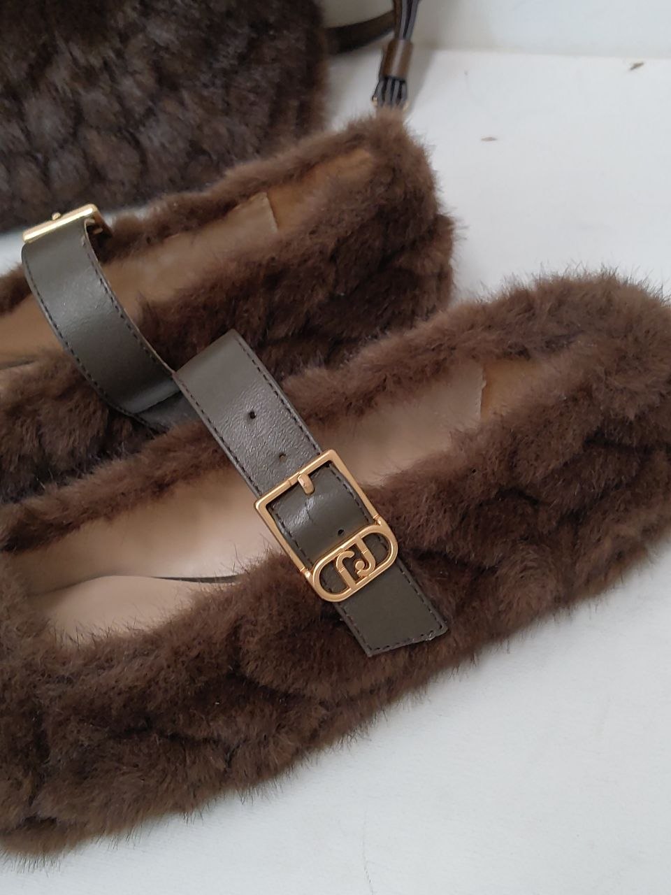 Итальянская одежда, бренд Outlet, арт. 74367346