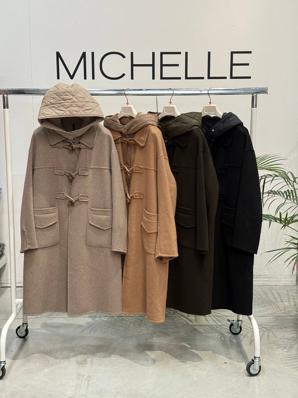 Amelie Follies (Michelle)