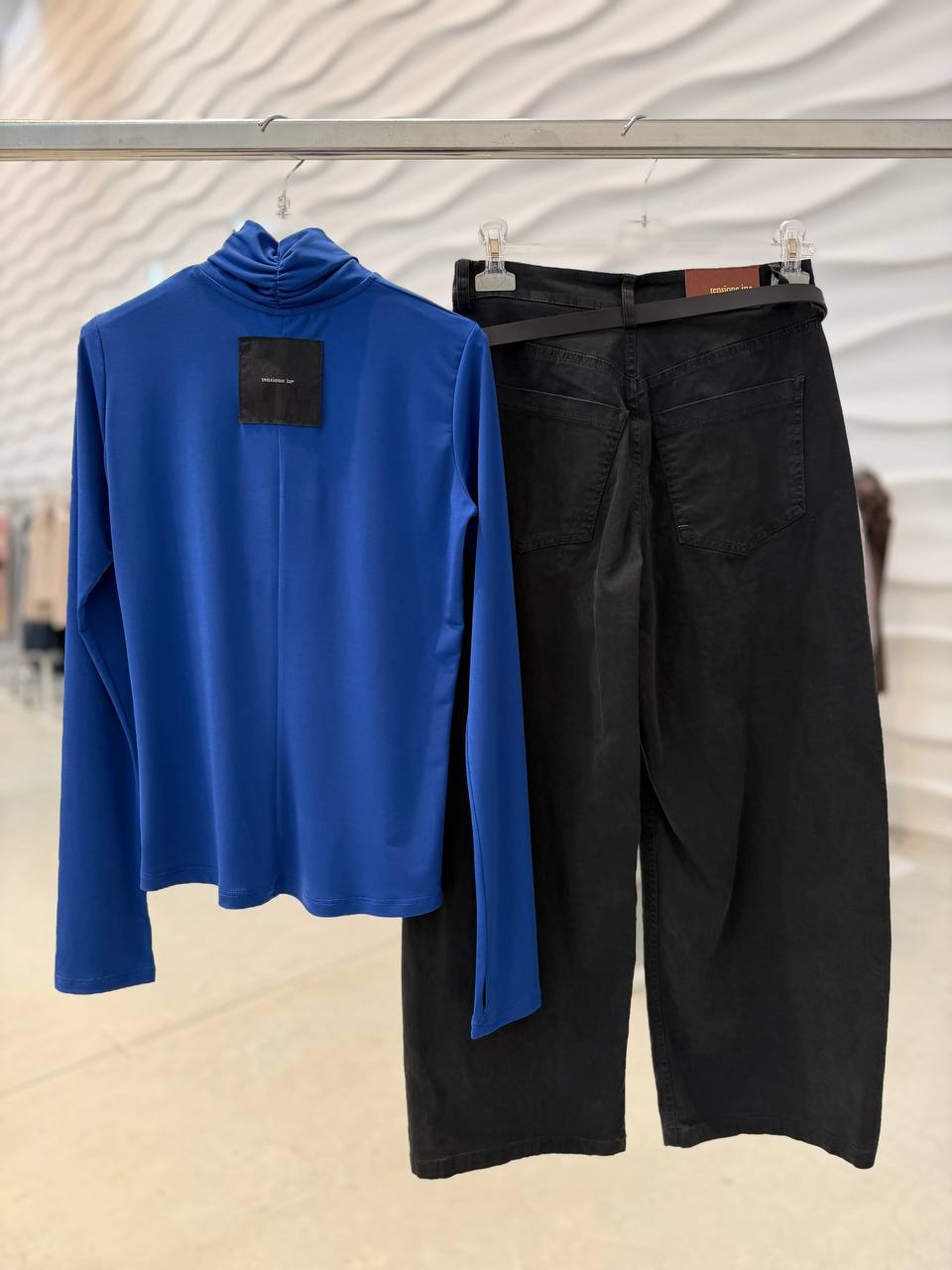 Фото Tensione in