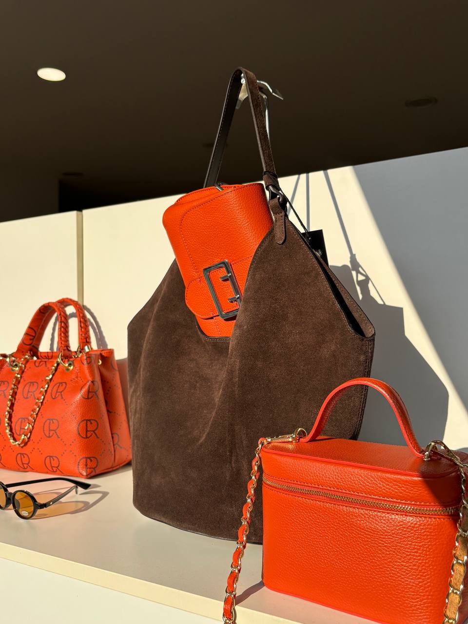 Фото Leather Country