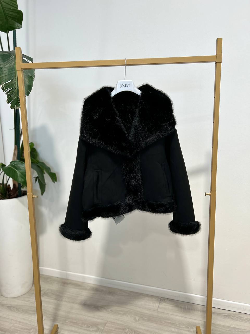 Фото Joleen