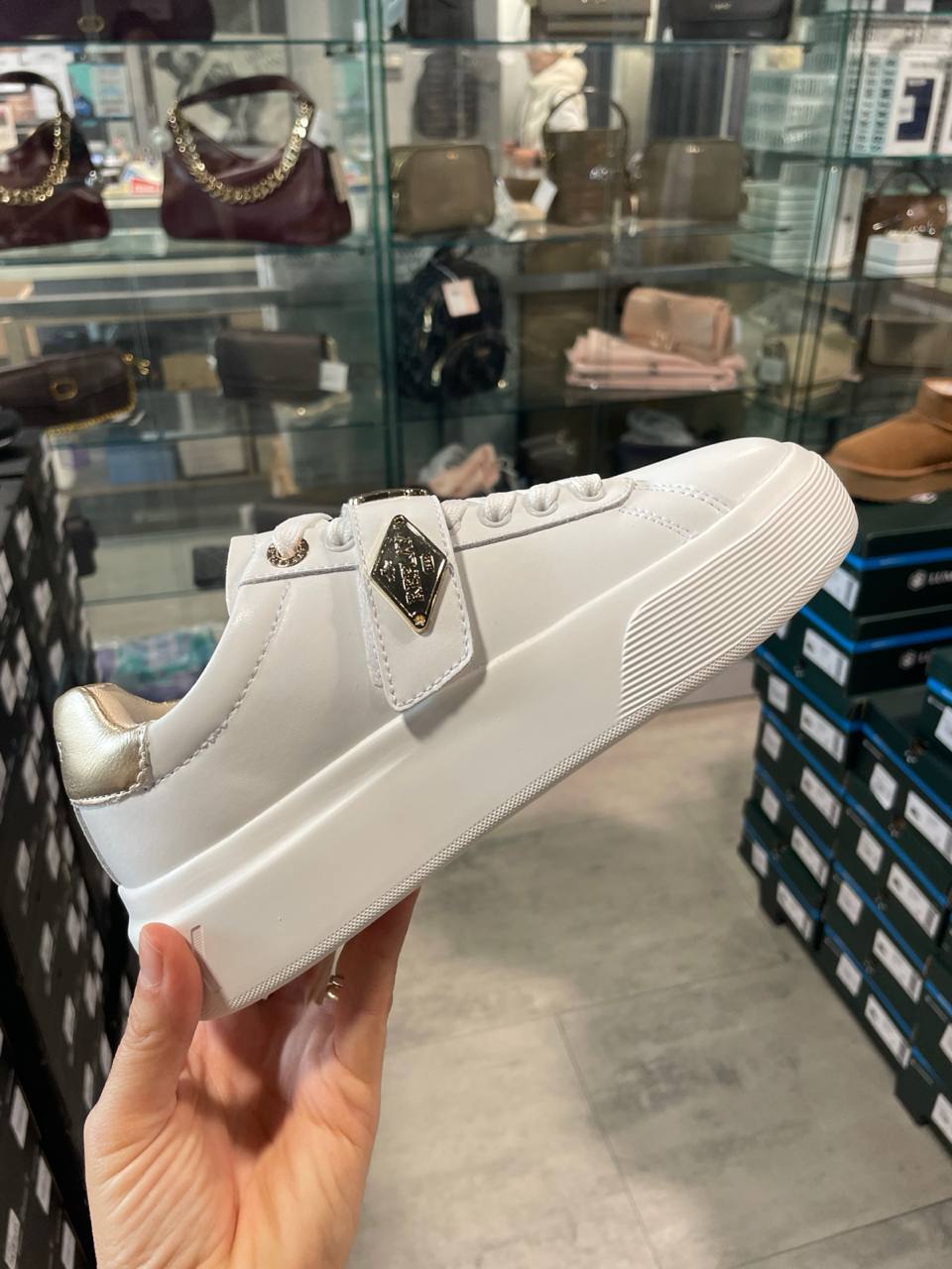 Итальянская одежда, бренд Outlet, арт. 74382973